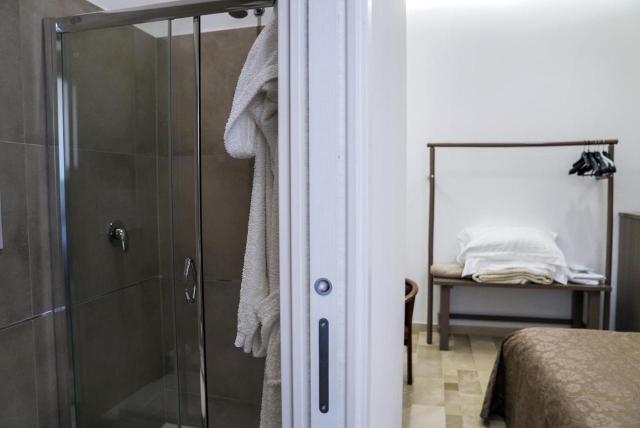 B&B Conte Cavour Barletta Buitenkant foto
