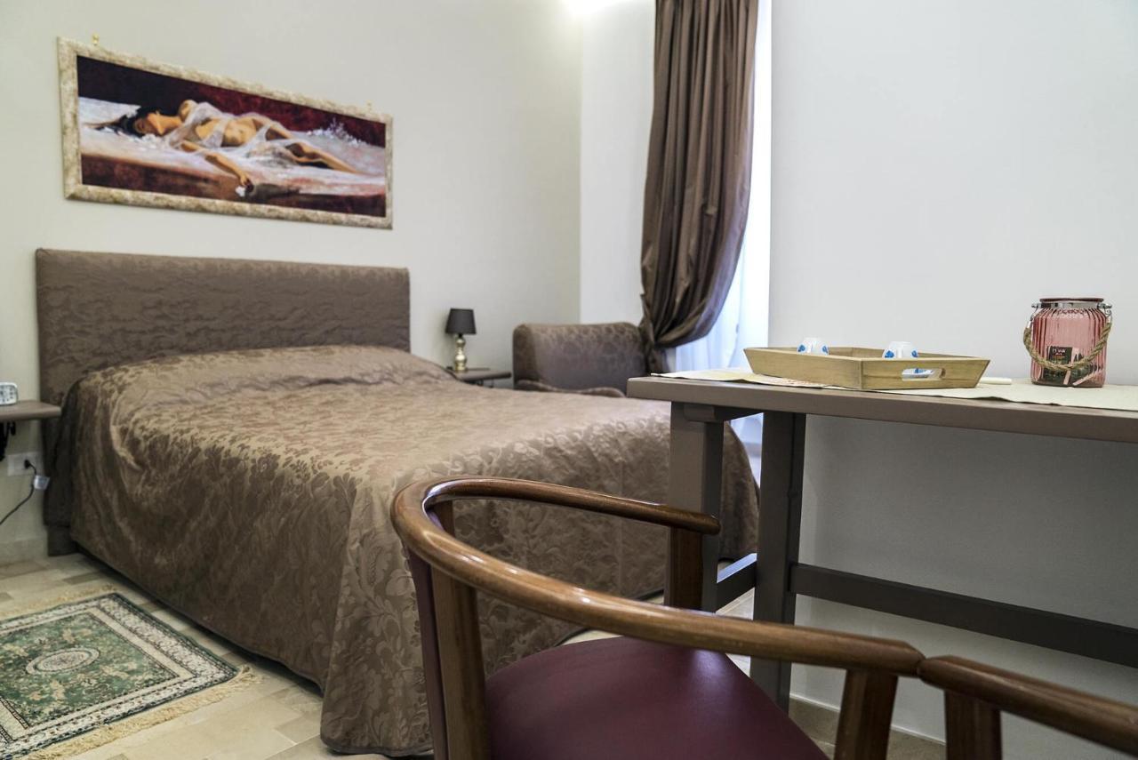 B&B Conte Cavour Barletta Buitenkant foto