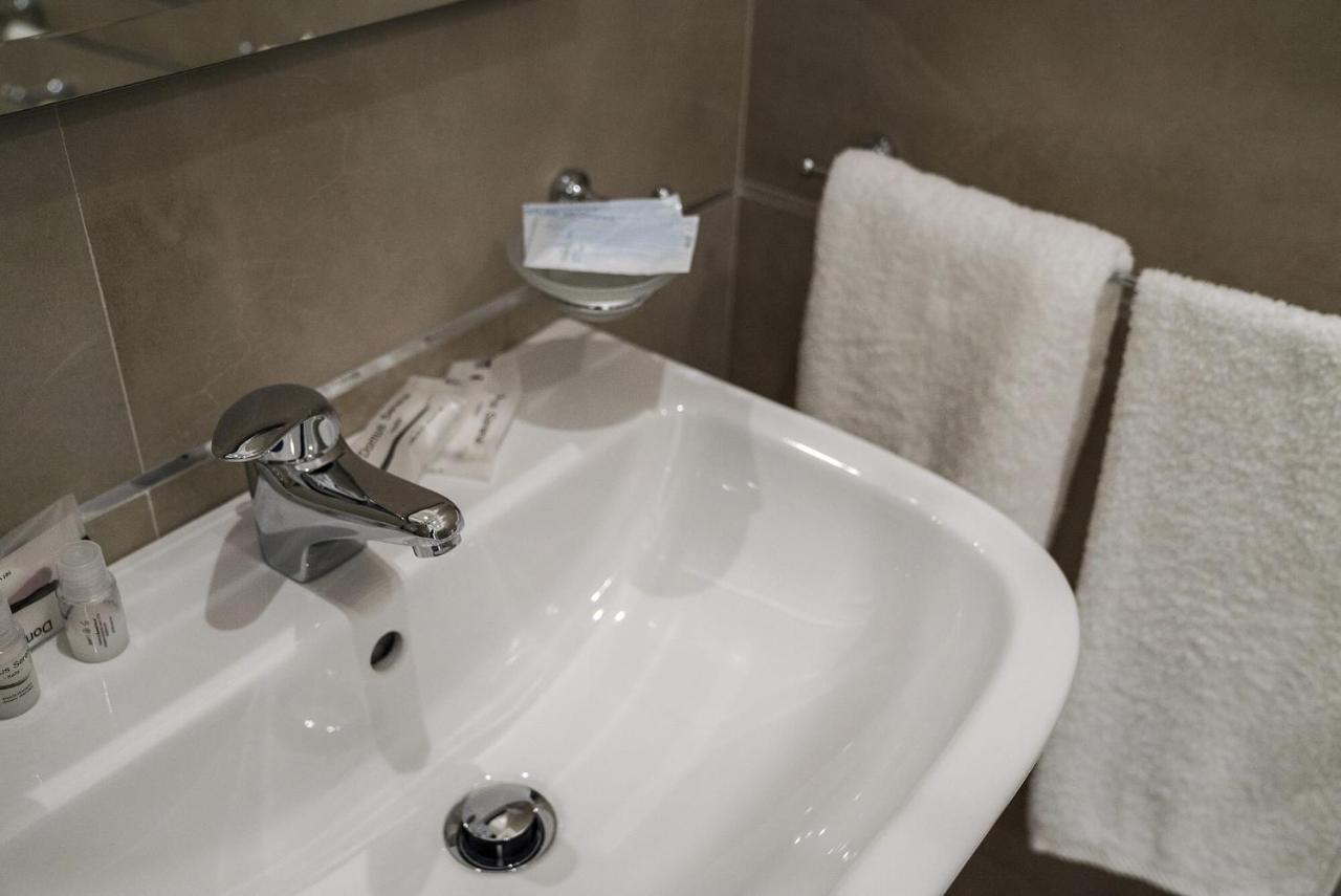 B&B Conte Cavour Barletta Buitenkant foto